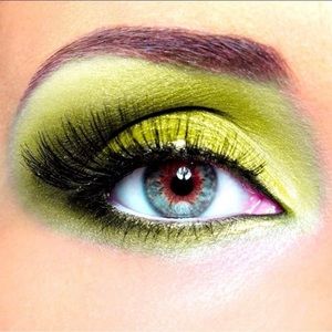 NWT 2 x Jeffree Star Chameleon Fetish Pressed Pigment Neon Eyeshadow Bundle